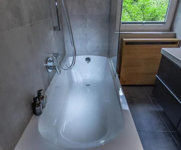 Caledonia * كابرون